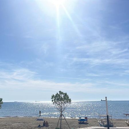 Beautiful Sea View Apartment Durrës Eksteriør billede